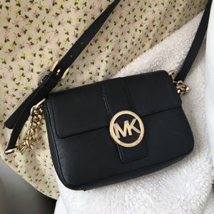 SMALL MICHAEL KORS SATCHEL